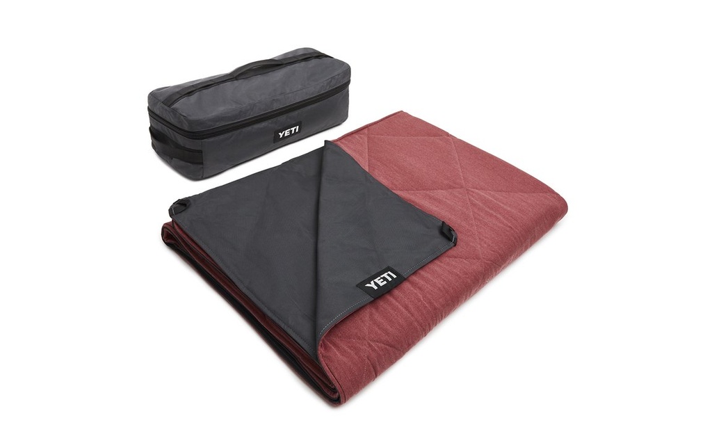 26010000022 YETI Lowlands Blanket Fireside Red