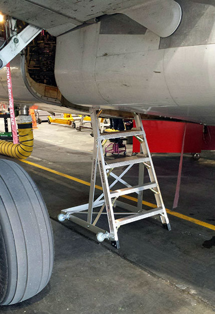 8 Foot Aluminum Lock N Climb Gear / Wheel Well Ladder