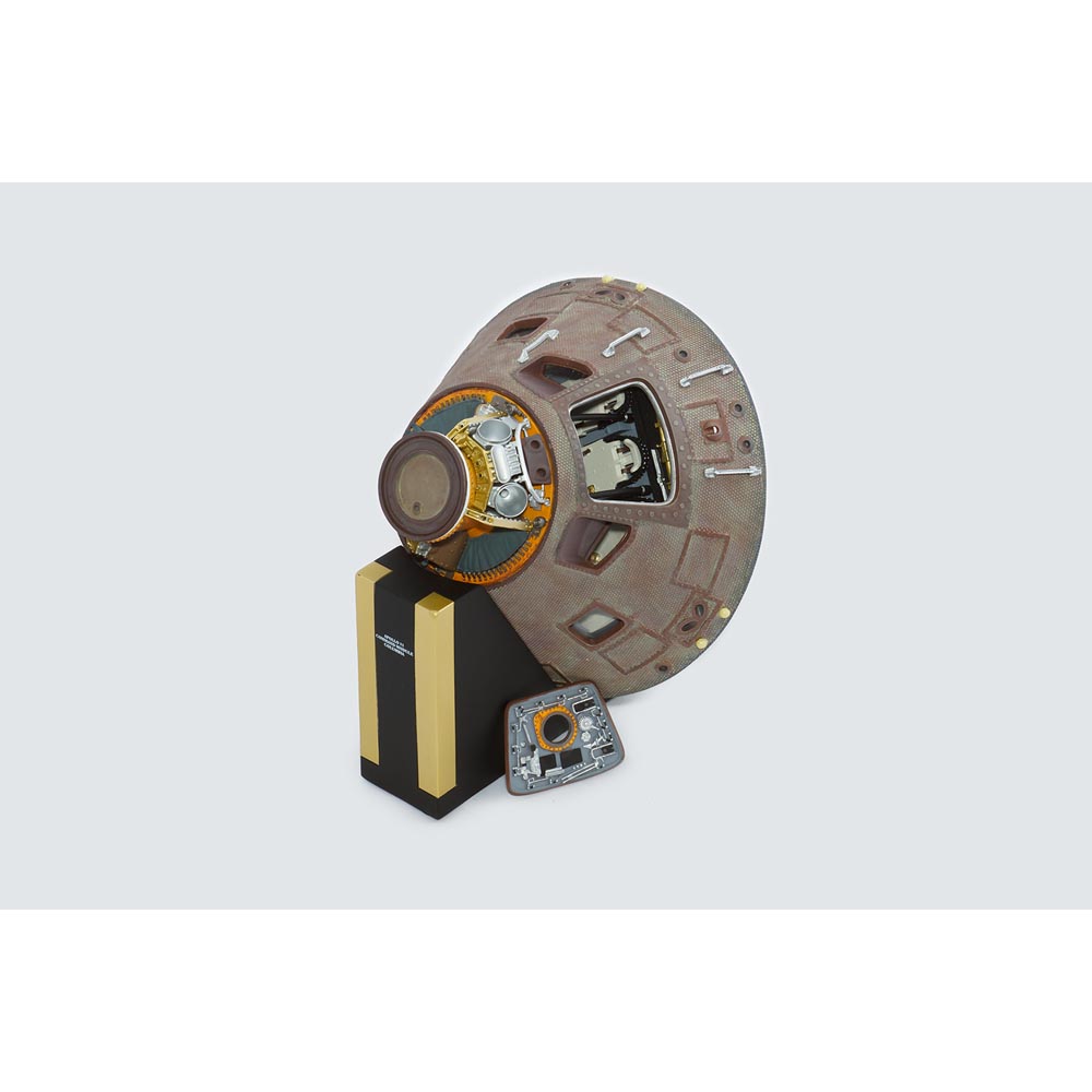 APOLLO CAPSULE MODEL