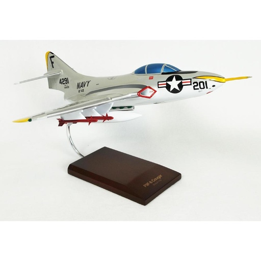 [RX1-13-10666] F9F-8 Cougar Model