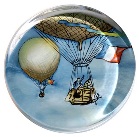 [RX1-14-01028] Lighter Than Air Paperweight