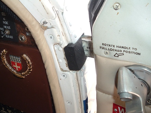 [RX1-05-03619] K2U Beech Front Door Hinge Seal (2)