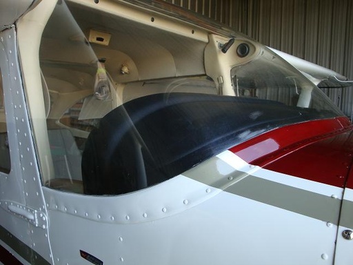 [RX1-05-04554] Cessna 172 Glareshield 1963 1964
