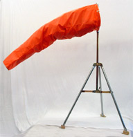 [RX1-13-06497] Aws Tri Mnt Windsock 8X36 Kt