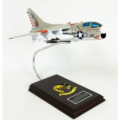 [RX1-13-10623] A-7B Corsair II Usn Model