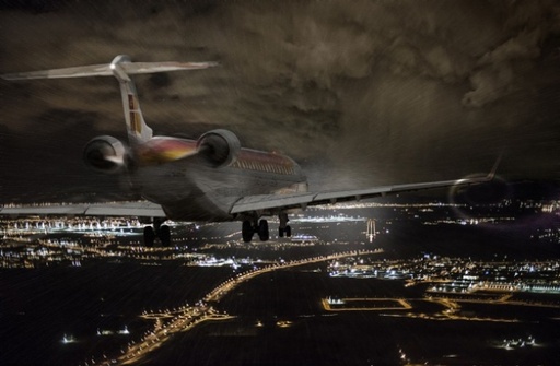 [RX1-13-13529] Jose Ocana Art Rainy Landing Print 33X22