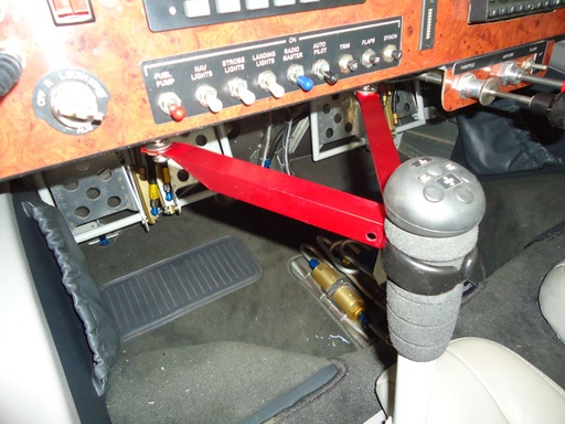 [RX1-13-21226] Husky Control Lock C110 Short